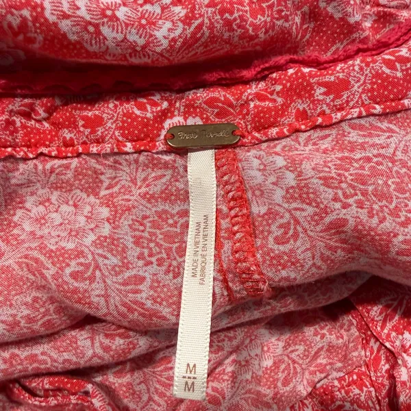 Free People Women’s Red floral Cropped Tank Top Size M - Image 4
