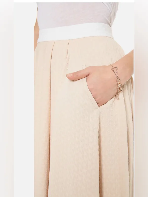 Torn by Ronny Kobo Almond May‎ Textured Lena Pleated Midi Skirt size Medium - Image 6
