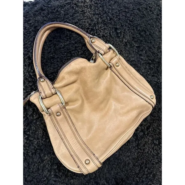 Banana republic handbag, beautiful tan color, excellent condition - Image 3
