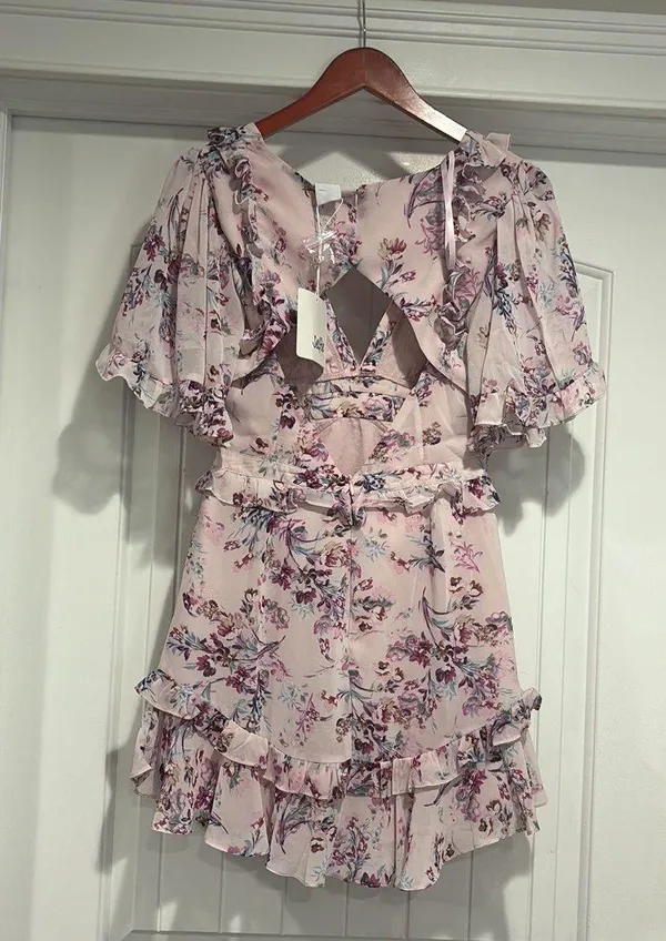 Selfie Leslie Belle Cut-Out Detail Frill Accent Dress Floral Print - Image 8