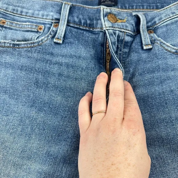 J. Crew Size 29 Slim Boyfriend Jeans Medium Wash Denim Casual Closet Staple‎ - Image 4