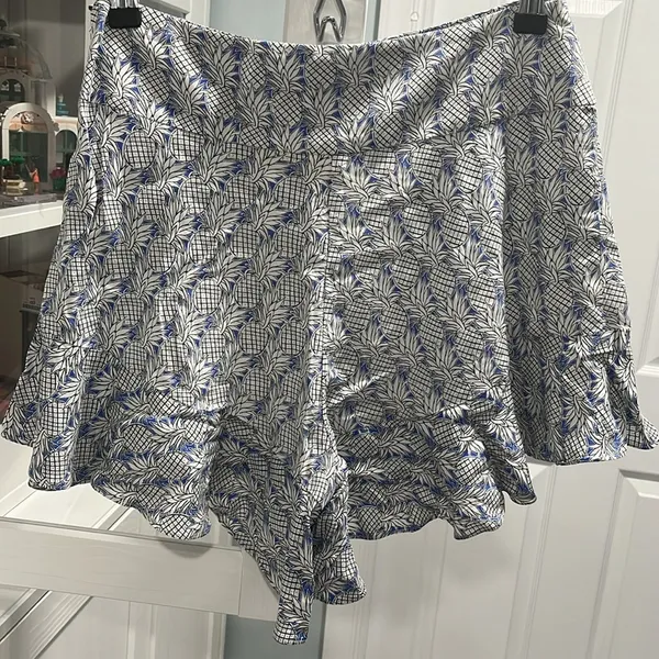 MAEVE (Anthro) Blue Pineapple Print Flutter Hem High Waisted Shorts, Size 4 - Image 6
