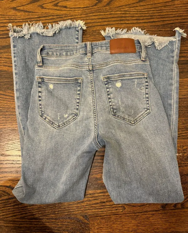 Hidden Jeans Cropped Flare Stretch Jean - Image 2