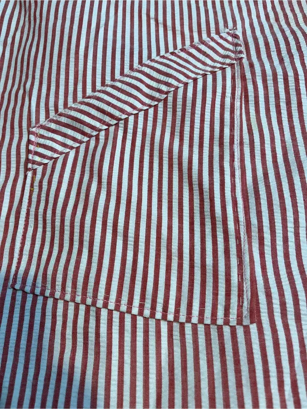 VTG country cottage-core Full apron Bib Seersucker Handmade Red White Stripe Tie - Image 8