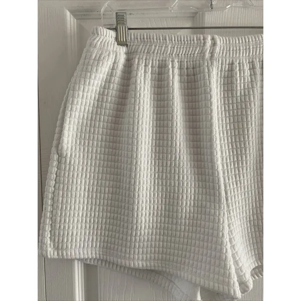 Princess Polly Waffle Knit Shorts Size 10 White‎ High Waist Textured Loungewear - Image 2