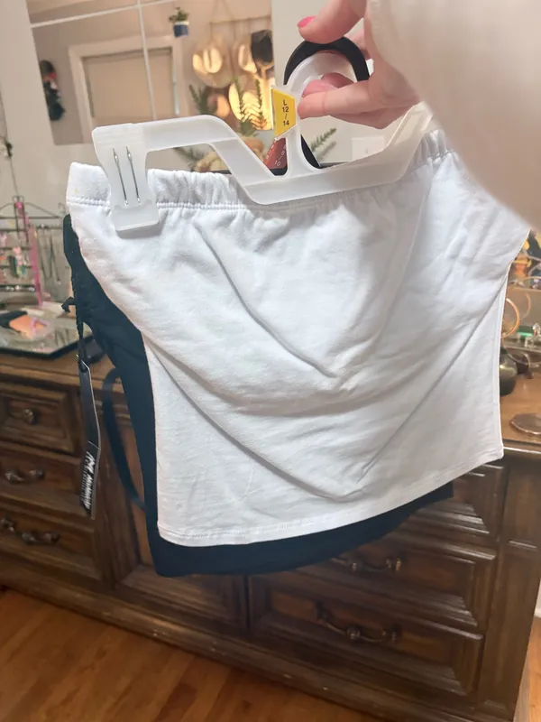 Amazon Set of two tube tops one black one white - Image 3