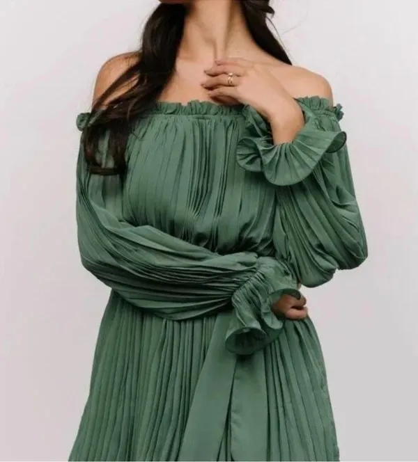 NEW Baltic Born Aubrey Off the Shoulder Pleated Mini Dress Green Large L NWT - Image 3