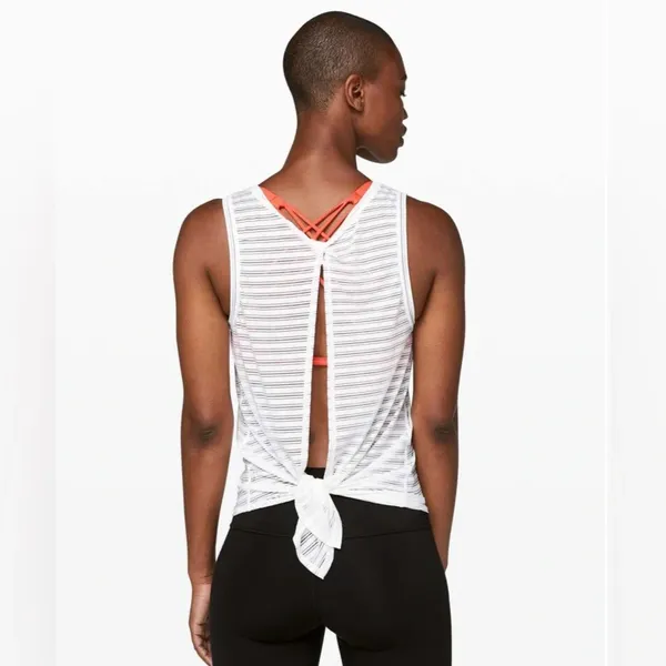 Lululemon Meet Halfway Tank Top Striped Relaxed Lightweight White Size M/L - Image 2