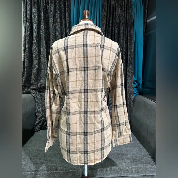 Women Plaid Tan & Black Collared Long Sleeve Buttondown Relaxed Fit Shirt‎ Sz L - Image 11