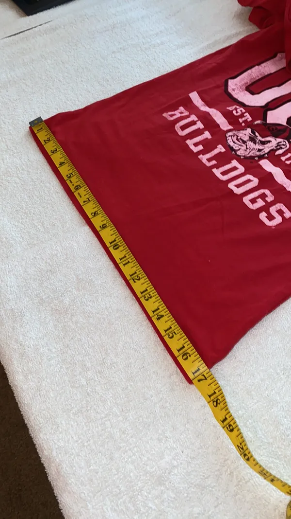 Pressbox by Royce Apparel T-shirt UGA Bulldogs and Uga on front size small - Image 4