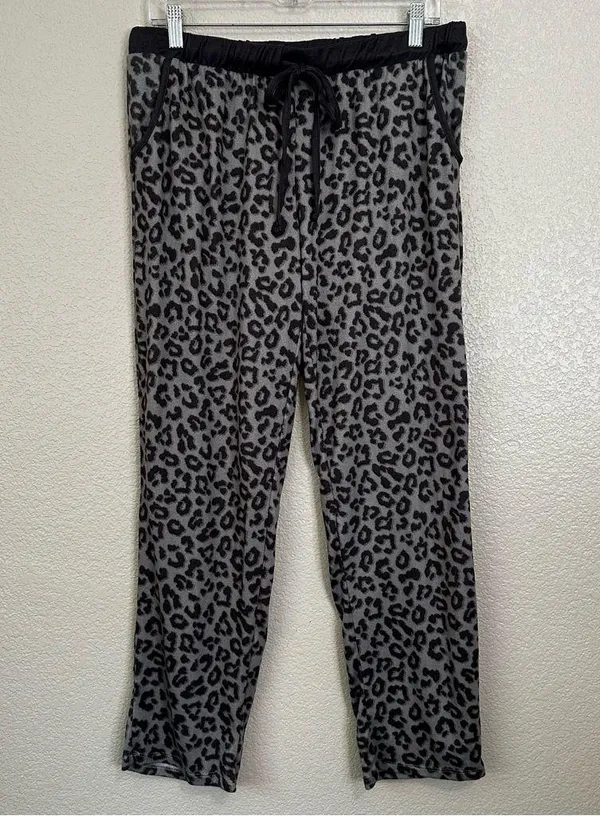 Lucky Brand Gray and Black Leopard Very Sofy Pajama Set, Sz Medium - Image 7