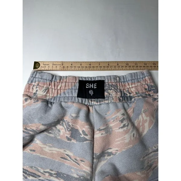 Darc Sport SHE Limited Edition Tiger Camo Sweat Shorts Grey Peach Small 10/500 - Image 6