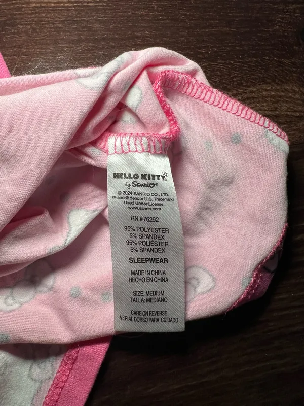 Hello Kitty Nightgown Sleepwear Size Medium - Image 6