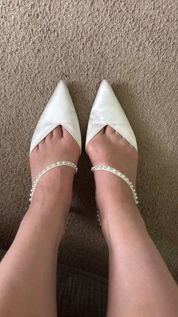 DV by Dolce Vita White Satin Kitten Heels - Image 3