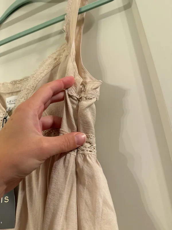 Le Lis Cream Dress - Image 10