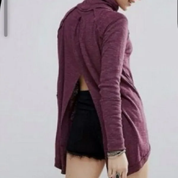 Free People Purple Size small flyaway split back turtleneck longsleeve raglan - Image 3