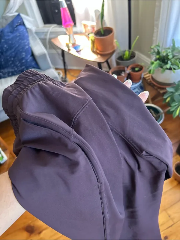 Lululemon women’s purple straight sweatpants 8 zip ankle - Image 7