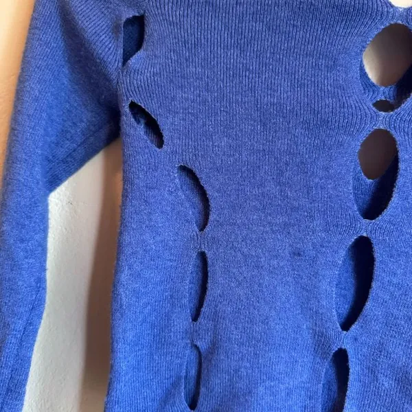 UO Ulla Cutout Sweater Royal Blue - Image 3