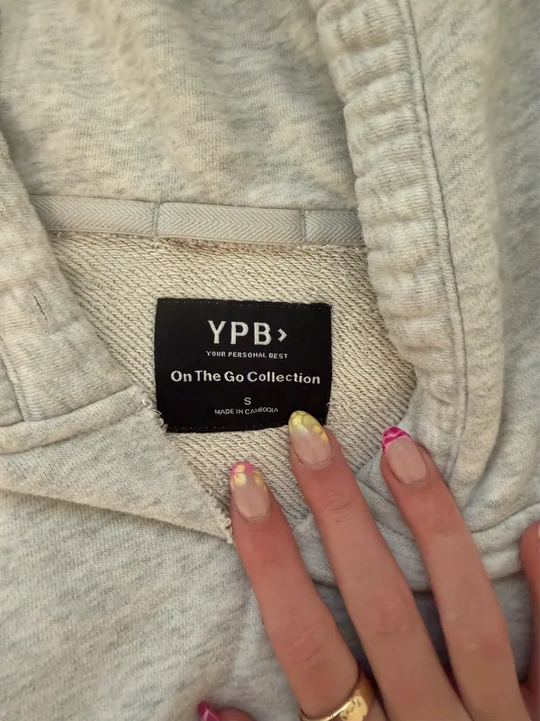 Abercrombie hoodie - Image 5