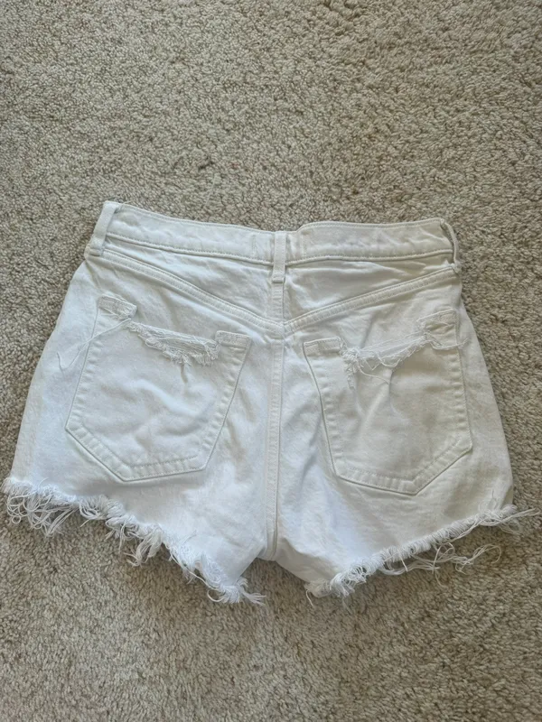 Abercrombie and Fitch The Mom Short High Rise - Image 2