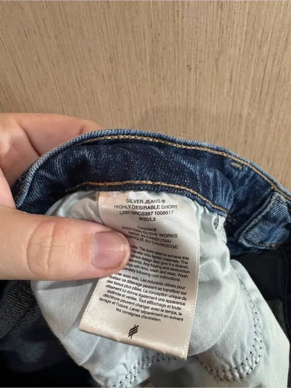 Silver Jeans Co Dark Wash Highly Desirable High-Rise Denim Shorts Size 30 - Image 4