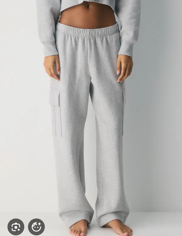 Aritzia Greg cargo sweatpants - Image 4
