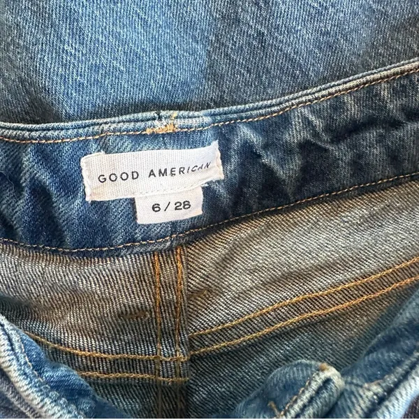 Good American Good Mom Jeans 6/28 High Rise Tapered Leg - Image 6
