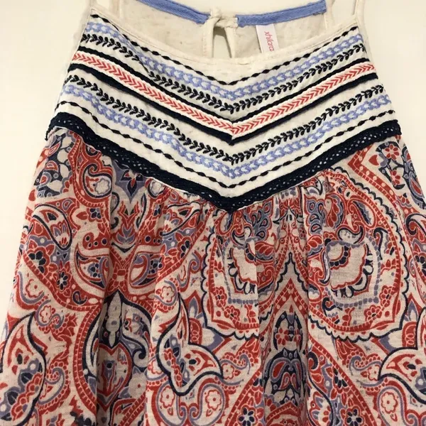 Xhilaration embroidered sleeveless top - Image 3
