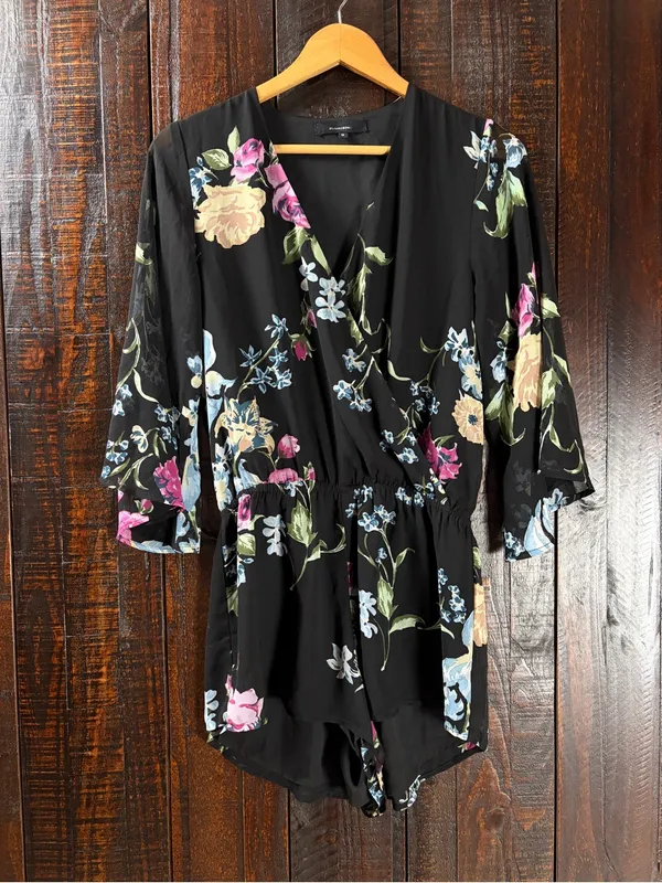 Olivaceous Floral Chiffon V-Neck Kimono Romper - Medium - Image 8