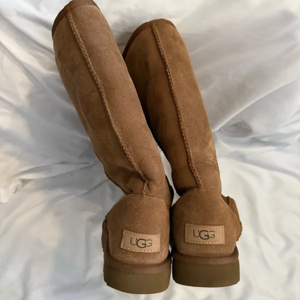 EUC UGG Classic Tall II Chestnut Boots - Image 4
