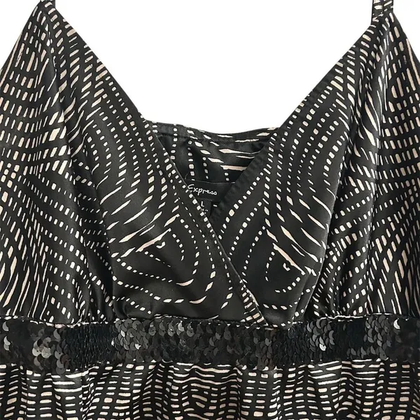 Express Women's‎ L Black Sequin Trim Tank Top Sleeveless Casual - Image 4