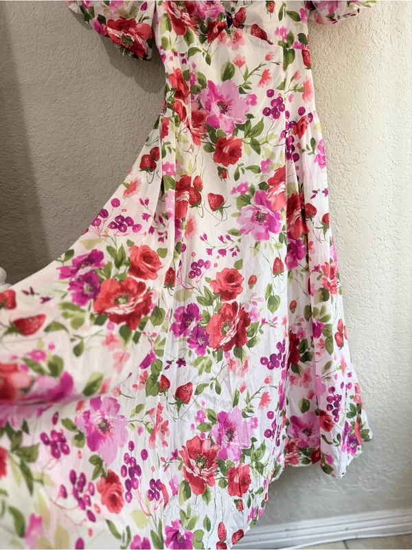 Abercrombie & Fitch Drama Puff Sleeve Maxi Dress in a vibrant red & pink floral - Image 10