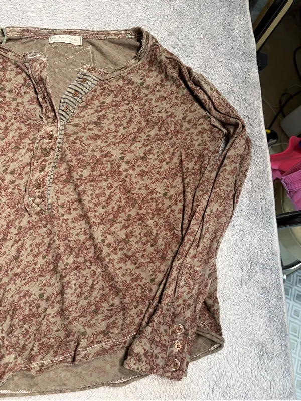 We the free people girl meets boy Floral Henley Long Sleeve Top Brown Olive XS - Image 4