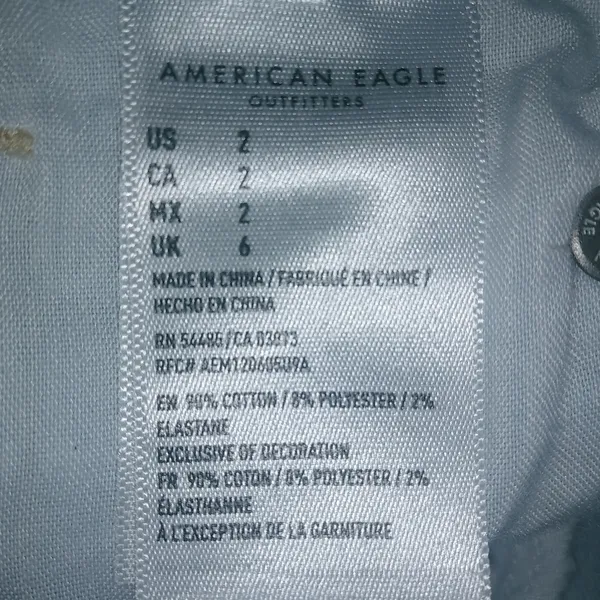American Eagle 2 High Rise Shorty Jeans Light Wash Raw Hem Shorts - Image 4