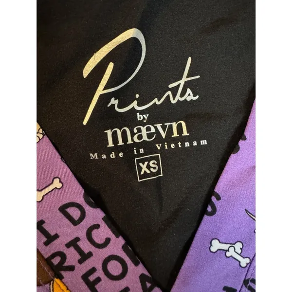 Prints By Maevn Scrubs Halloween Dogs Vet Women Size XS Uniform Medical - Image 4