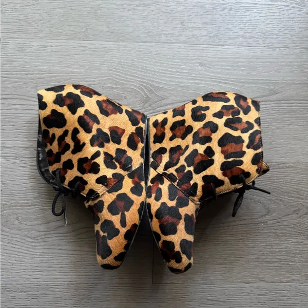 Steve Madden Leopard Print Wedge Heel Lace Up Ankle Boots - Image 8