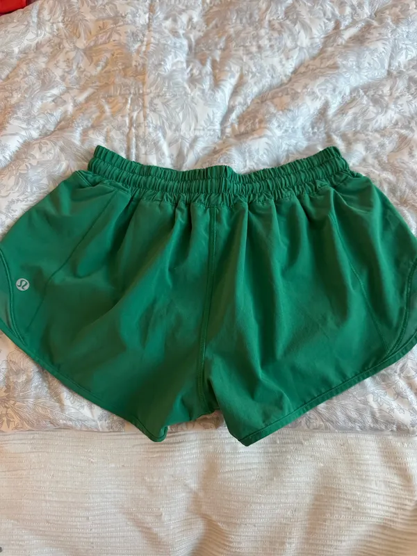 Lululemon Hotty Hot Shorts 2.5" Low rise - Image 2