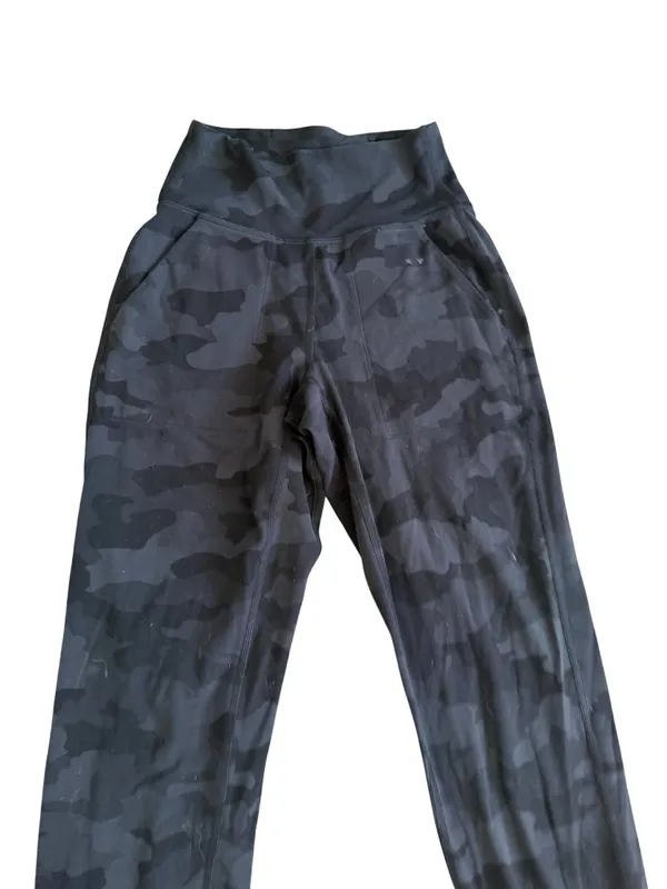 LULULEMON Gray Camo Jogger Active Pants Size 00 - Image 5