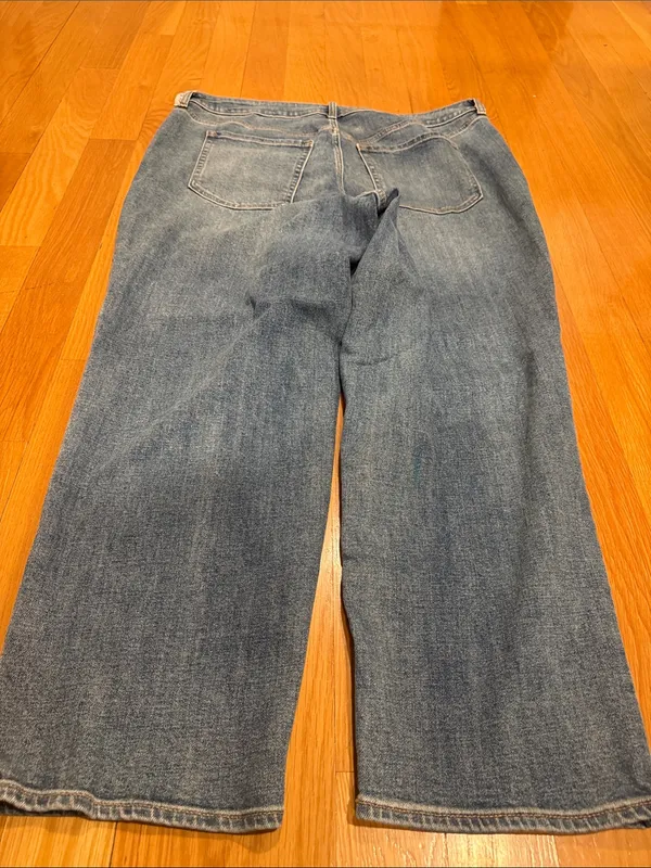 NWT Old Navy high-rise OG loose jeans size 20. - Image 9