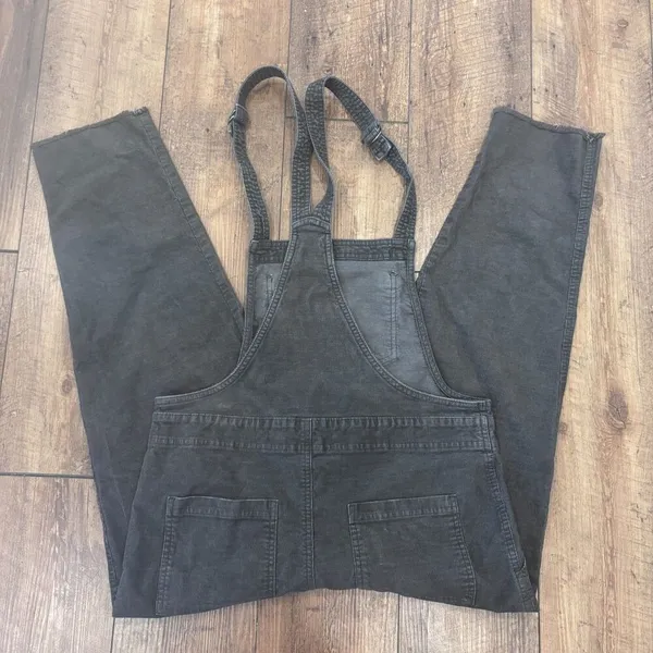 Aerie Womens Werk and Play Overalls Medium Grey Corduroy Stretch Raw Hem Hipster - Image 3