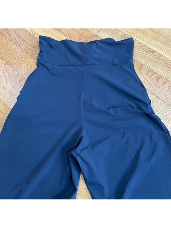 Nike Dri Fit Workout Capri Wide Leg Pants Womens Medium Black Elastic Wide Waist - Image 14