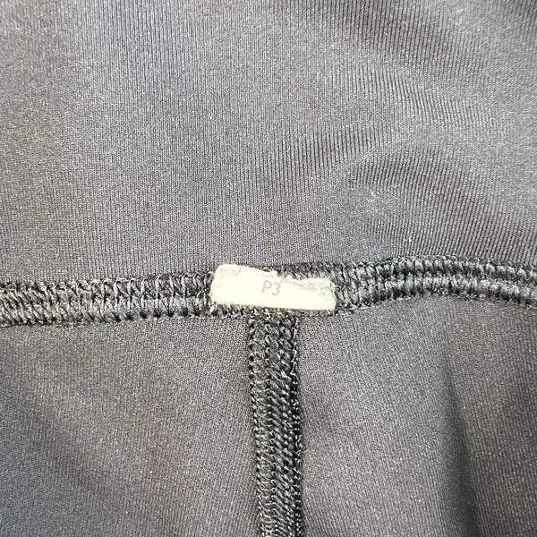 Lululemon Athletica‎ Size 10 Crop Capri Mesh Panel Leggings Black Zip Pockets - Image 8