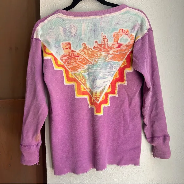 Vintage 70s 80s purple batik thermal top Size Small - Image 4