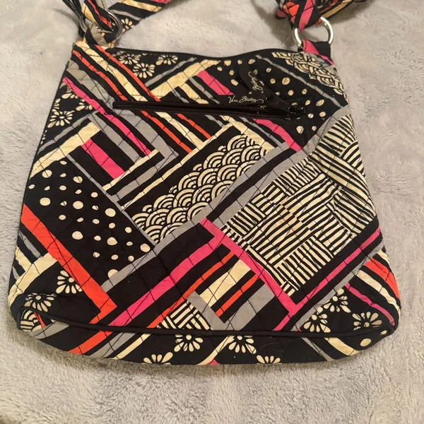 Vera Bradley Northern Stripes Crossbody Bag Quilted‎ Black White Pink - Image 3