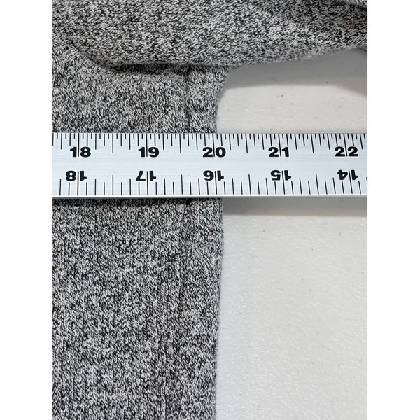 Roots Salt & Pepper Gray Quarter Zip Pullover Sweatshirt Small - Image 7