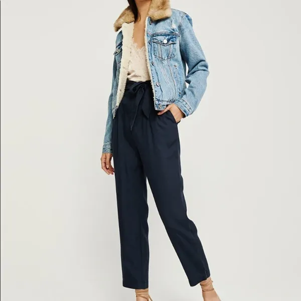 Abercrombie ✨ Belted Tapered Pants✨ - Image 5