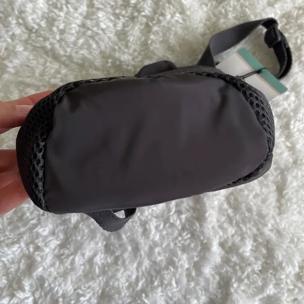 Travelon Gogo Gray Insulated Water Bottle Tote Bag Purse Strap Fits Most Bottles - Image 10