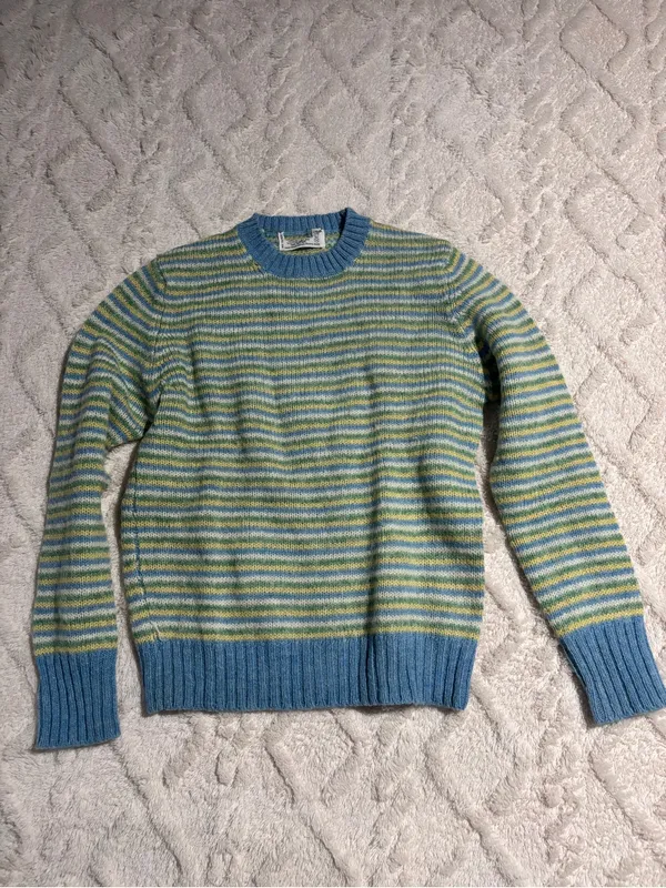 Vintage pastel colors 100% wool sweater fits xsmall best - Image 2