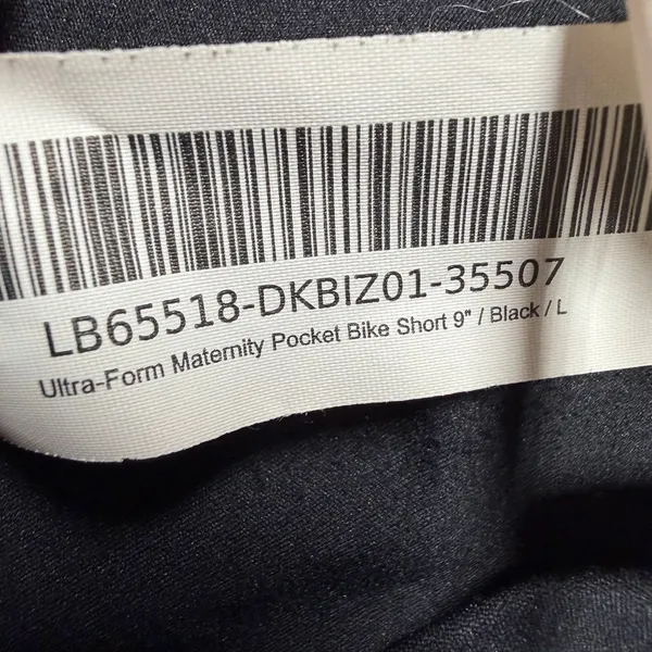 Quince Ultra-Form Maternity Pocket Bike Shorts 9” Black Size L Lot of 2 - Image 4