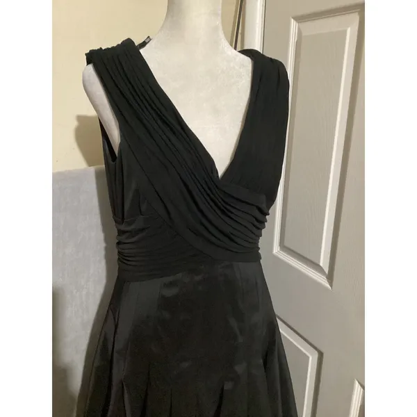 Tadashi Shoji Black Ruched V Neck Sheath Dress Size 12 - Image 2